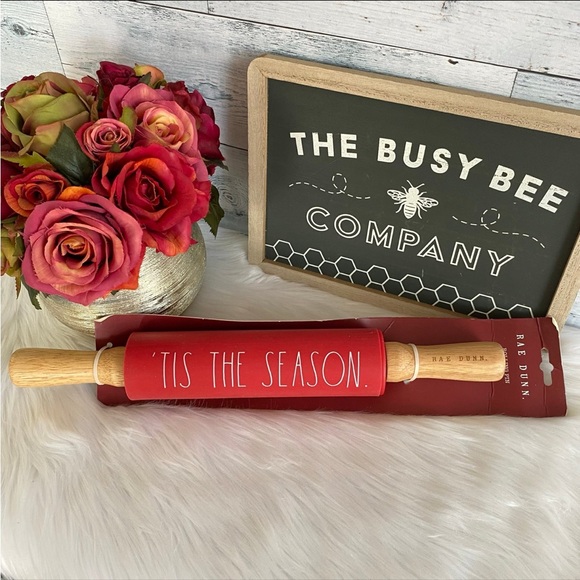 Rae Dunn ‘TIS THE SEASON Kitchen Baking Rolling Pin - Picture 4 of 6